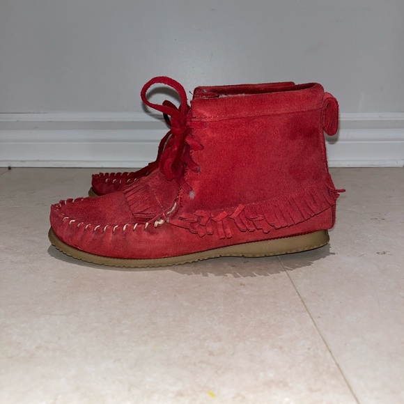 Gorgeous Suede Moccasins - Picture 6 of 7